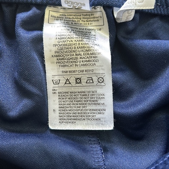 Adidas shorts EUC - Picture 5 of 6